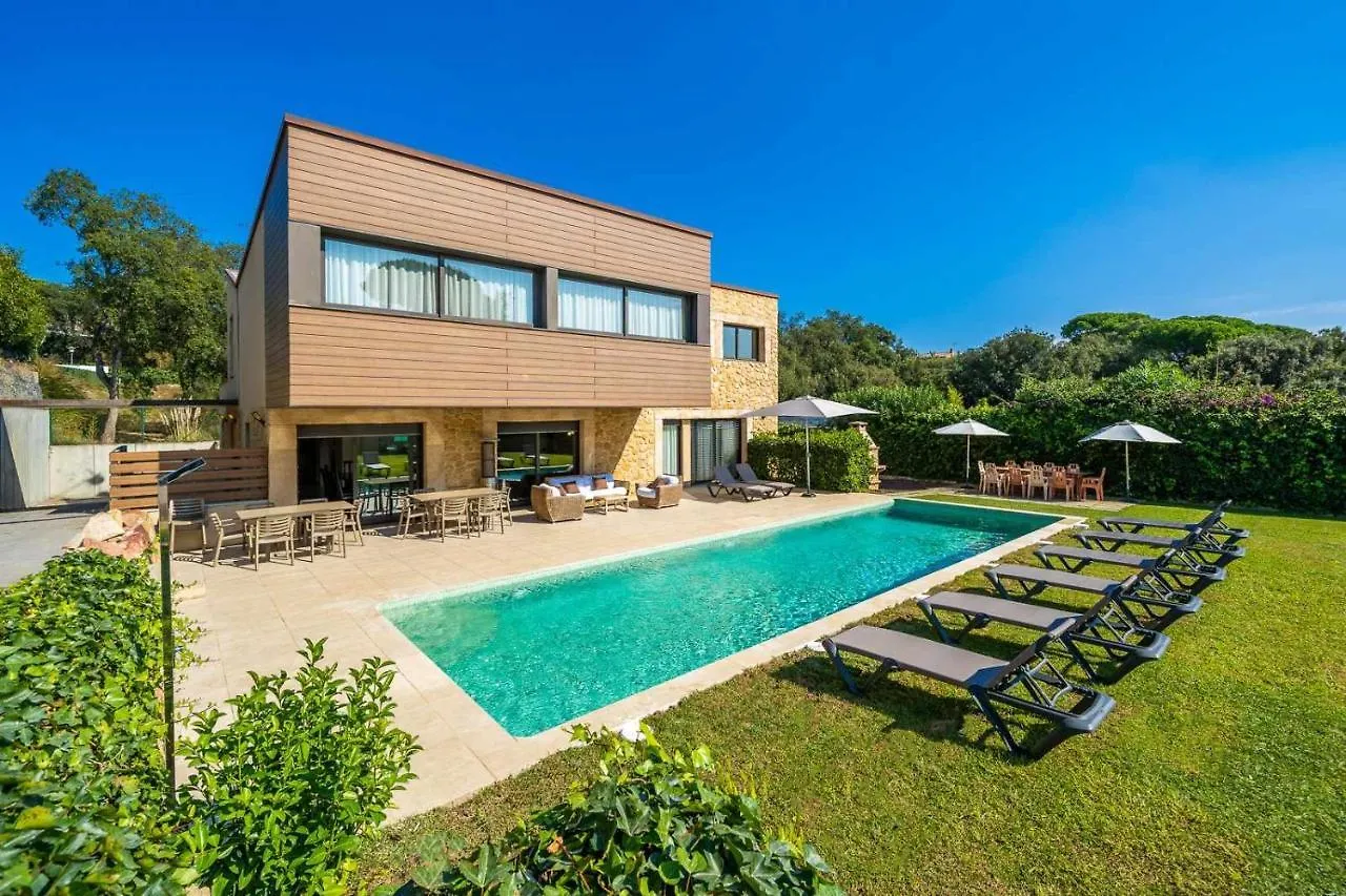 بلاتجا ذارو Villa Mestres Playa De Aro 0*, بلاتجا ذارو إسبانيا